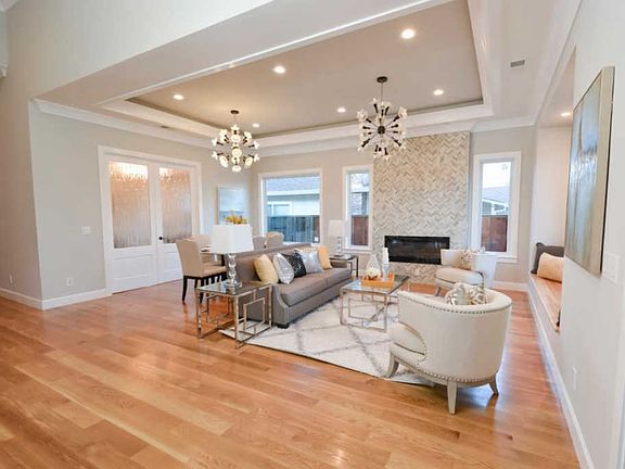 3rd image of 1057 Huntingdon Dr