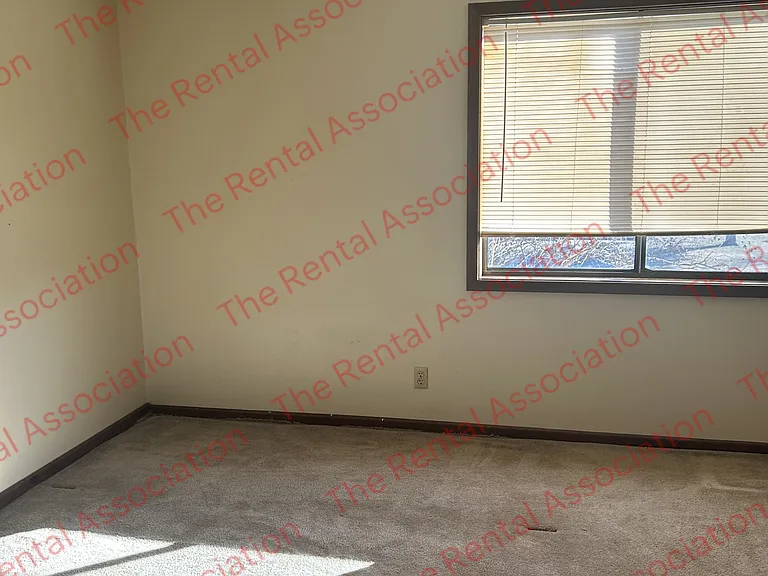 137 Jennifer Ln #1 — Photo 8