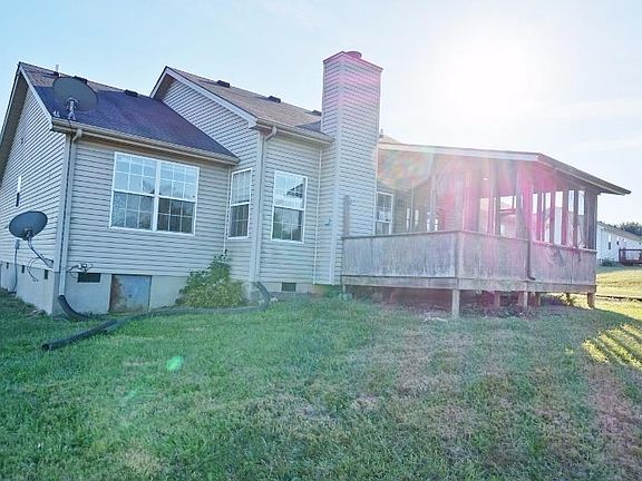 5th image of 172 Rolling Meadows Dr