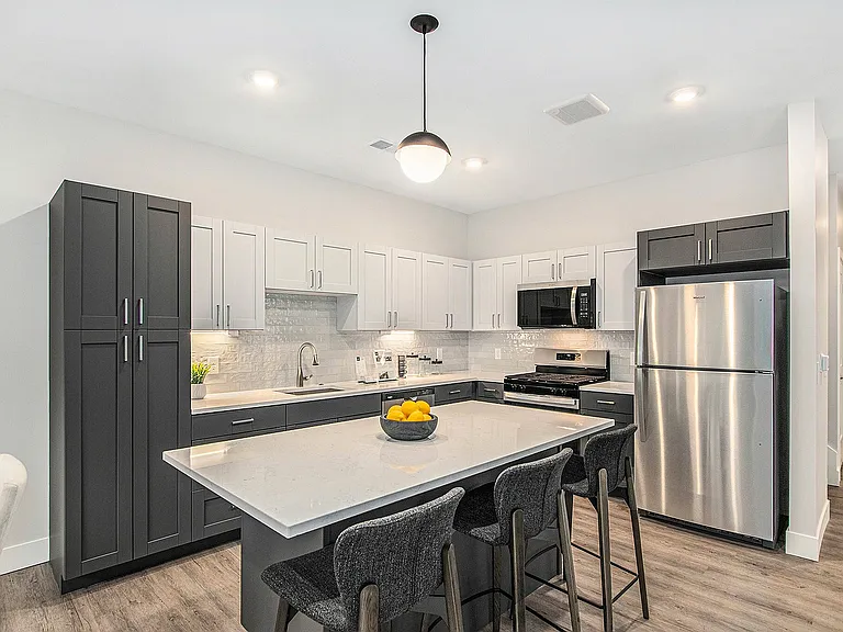 SummitTownhomes_3Bedrooms_Kitchen