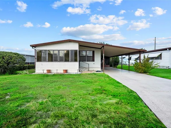 36827 Grace Ave, Zephyrhills, FL 33542