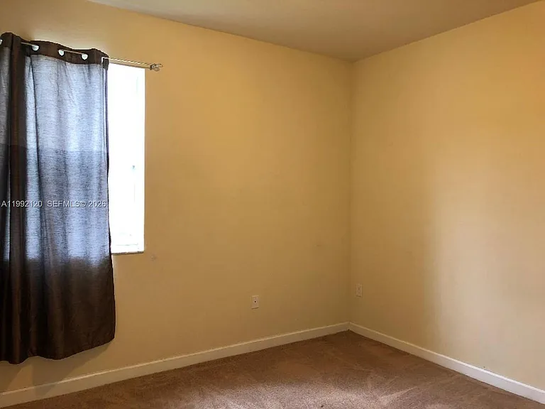 17000 SW 90th Ter — Photo 25