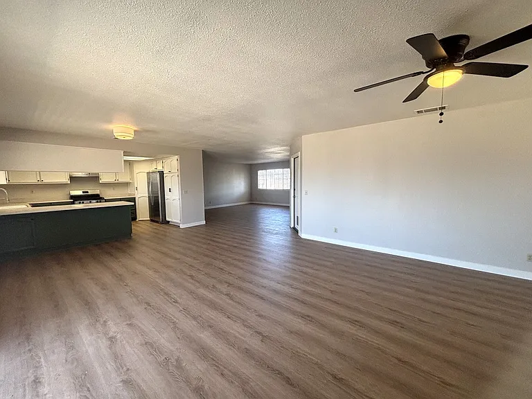 20312 Dean Ct — Photo 13