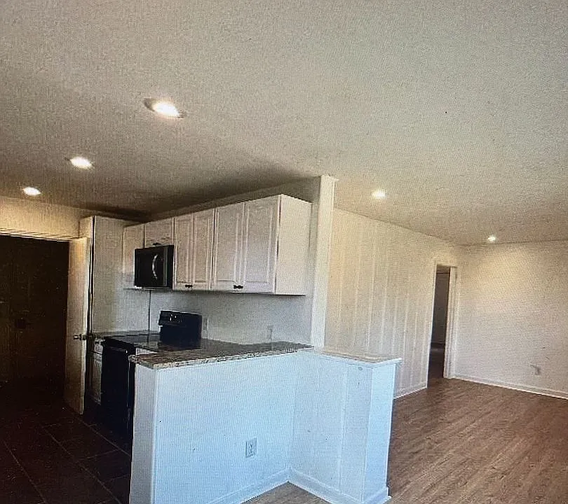 3509 Norwood Blvd