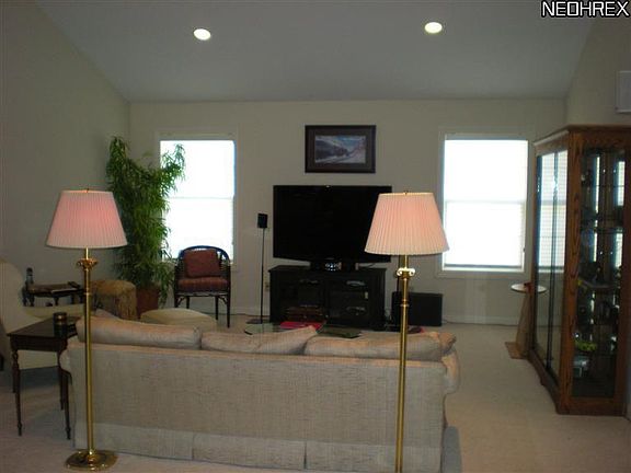 4th image of 1202 Cloverberry Ct
