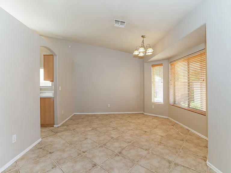 1662 W Campbell Ave — Photo 5