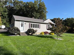 30 Feeding Hills Rd, Southwick, MA 01077