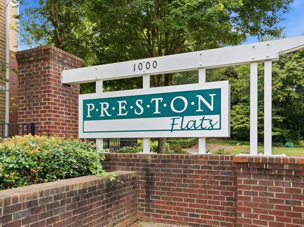 1000 E Woodlawn Rd APT 216, Charlotte, NC 28209