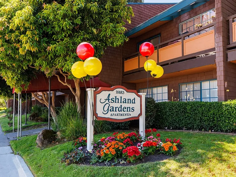 Ashland Garden Apartments — Photo 10