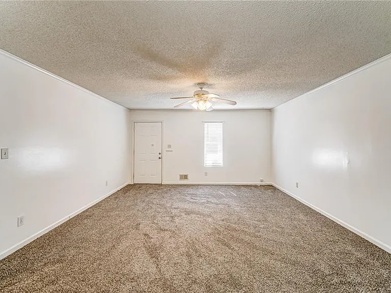 4355 E Paulding Dr #B — Photo 13