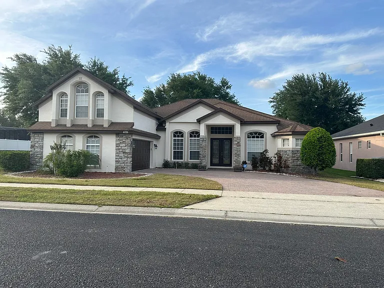 6220 Hedgesparrows Ln — Photo 1