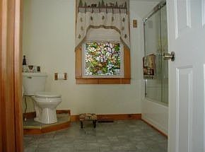 Full Bath in M/Bedroom