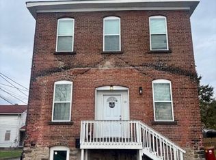 10 Meyers Ct, Kingston, PA 18704