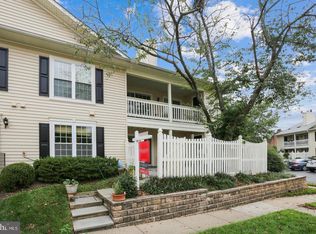 10204 Willow Mist Ct #B, Oakton, VA 22124
