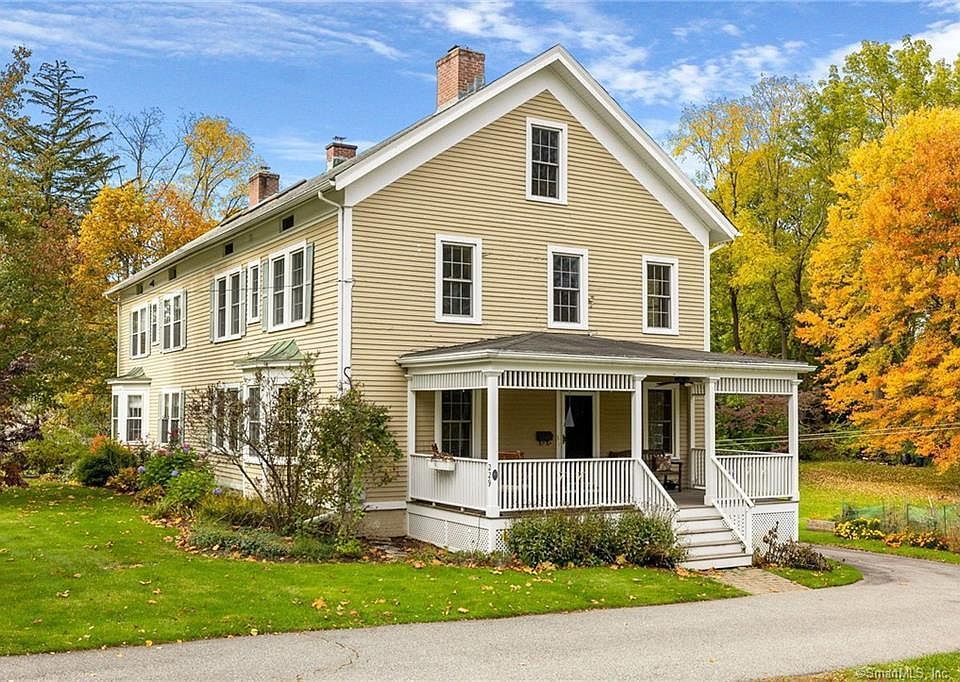 1st image of 229 Hubbard Street
