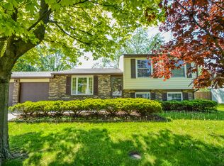 5427 Lobo Dr, Indianapolis, IN