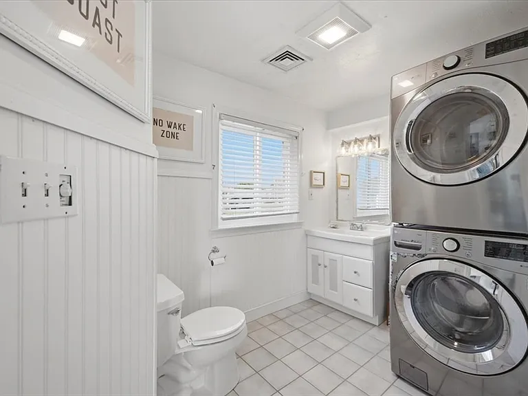 490 Ocean St #1 — Photo 32