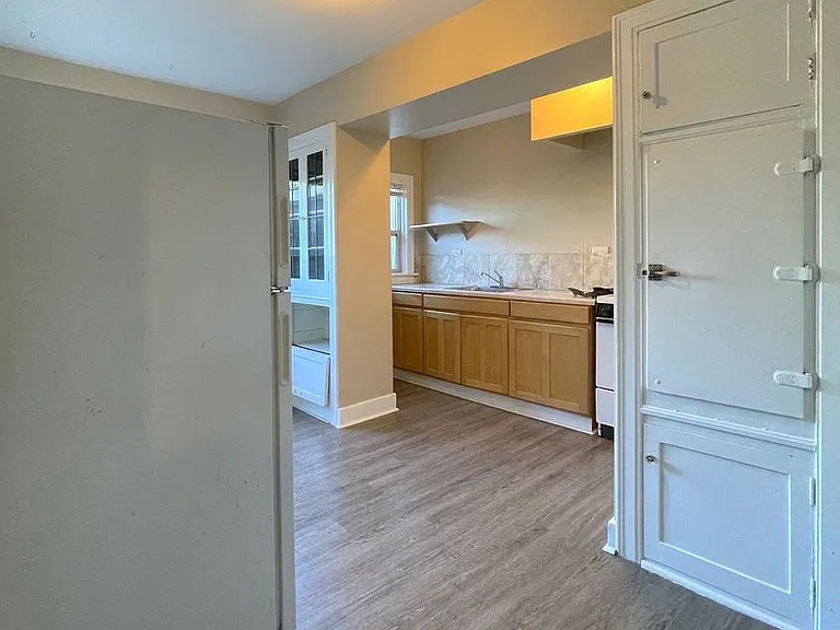 222 E Hamlin St — Photo 11