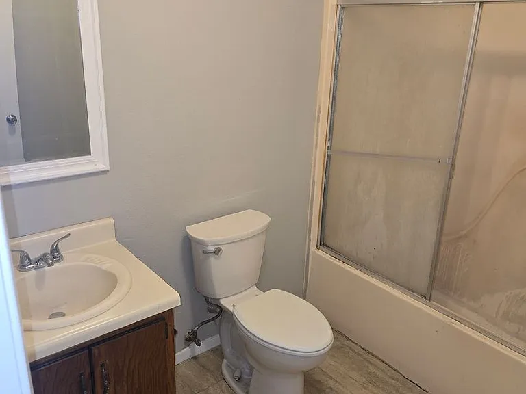 505 Oak St — Photo 5