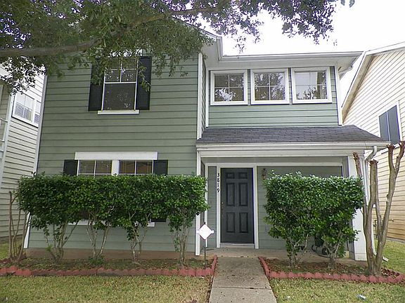 2nd image of 3819 E Traditions Ct