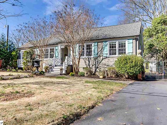 2nd image of 108 Wilshire Dr