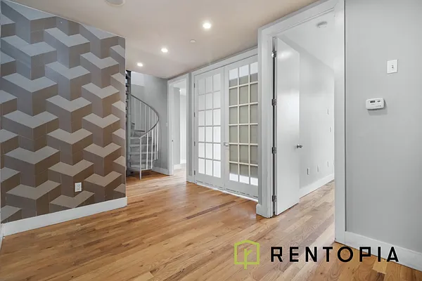 Rented by Rentopia | media 12