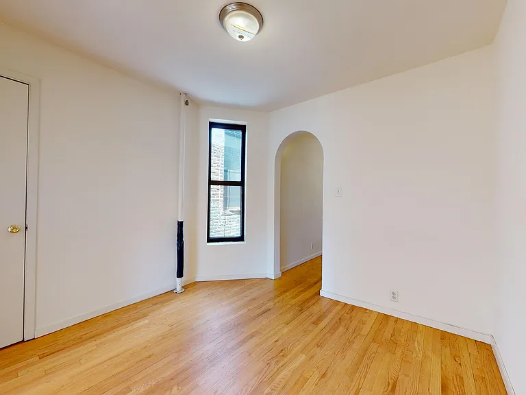 305 E 76th St #5B — Photo 5