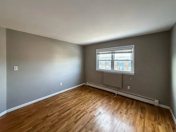 513 Avenue C image 19 of 27