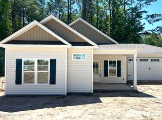 1749 Walnut Run Dr, Deep Run, NC 28525