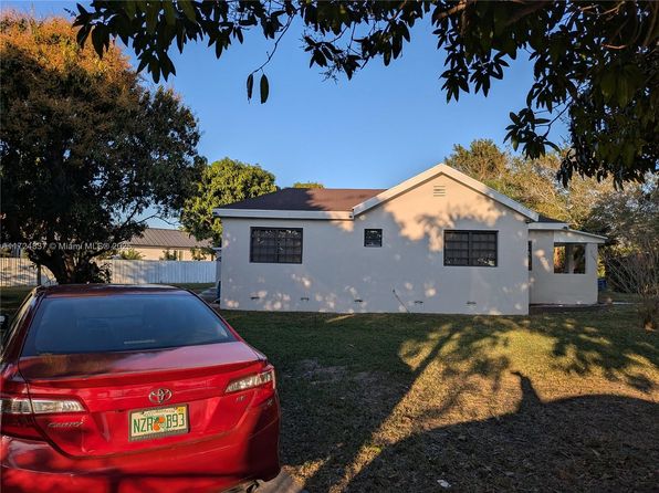 9205 SW 128th St, Miami, FL 33176