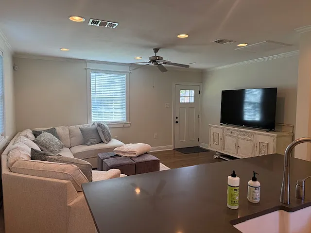 4751 Orchid St — Photo 8
