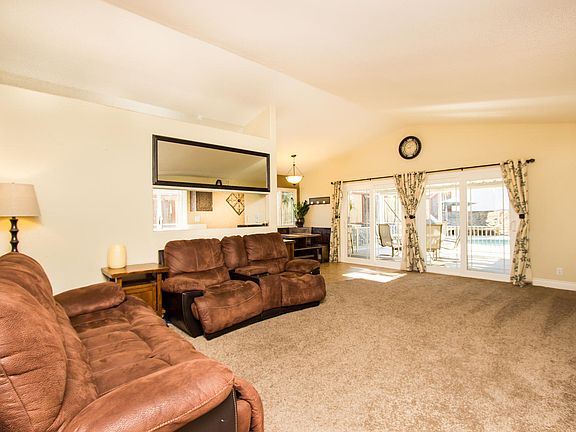 3rd image of 19455 Stonewood Ln