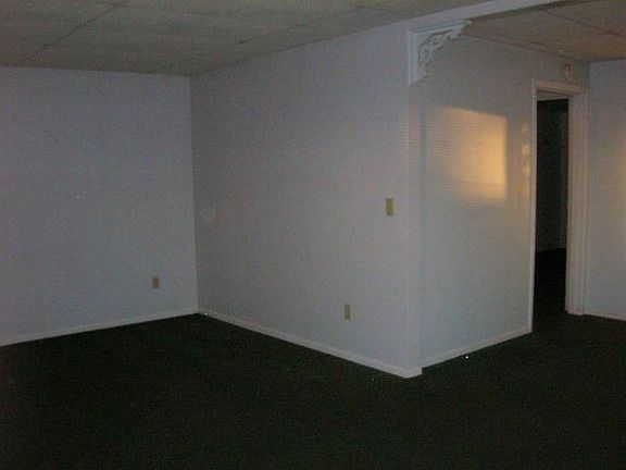 3rd image of 175 Del Monte St