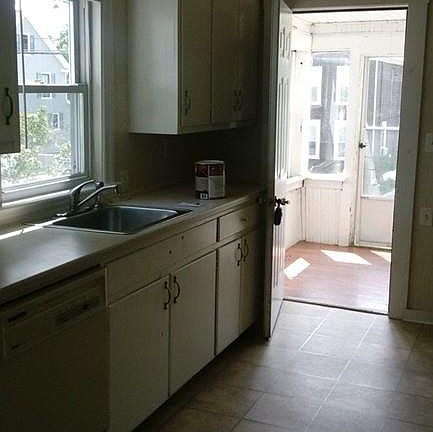 5th image of 51 Lincoln St #1