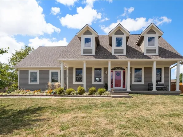 18390 Mimosa Ct, Gardner, KS 66030
