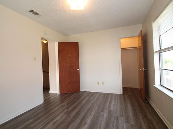 5th image of 2607 Bermuda Dr APT A