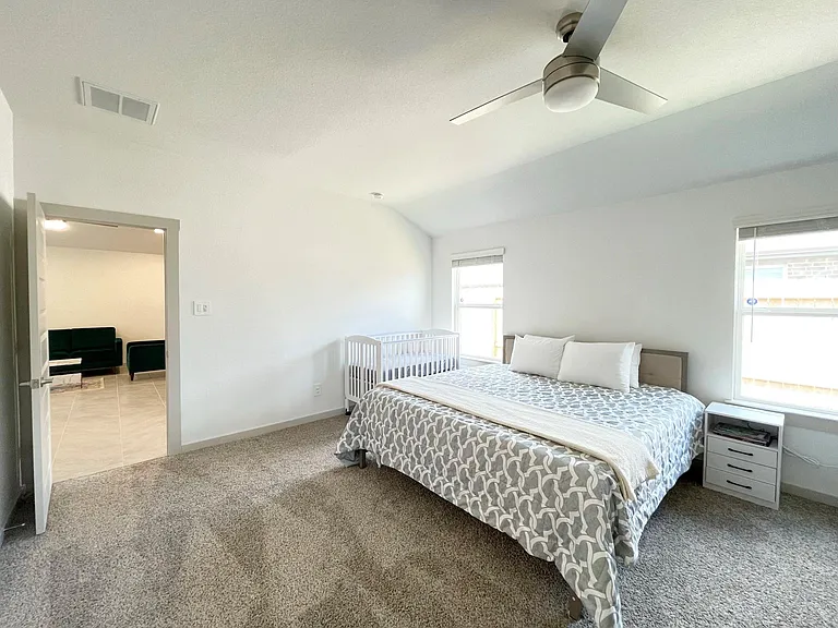 3902 Itzle Island Ct — Photo 23