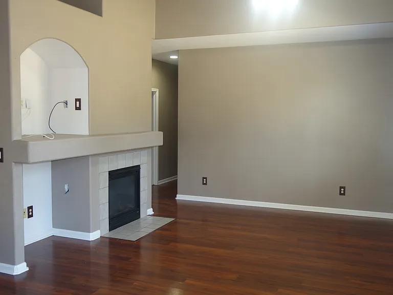 1380 Bamboo St — Photo 7