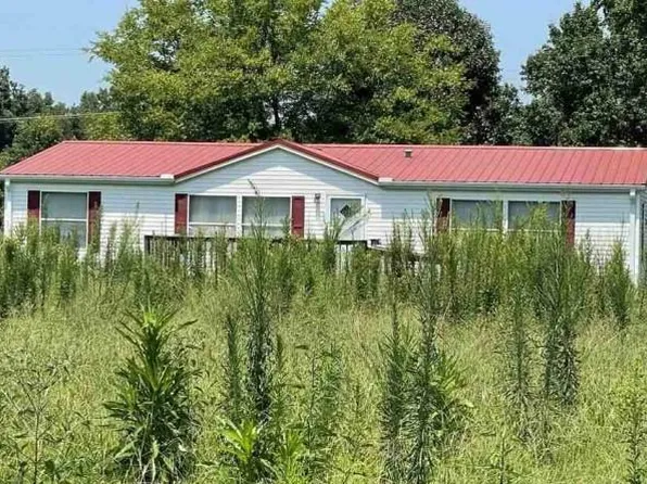 36 Casey Rd, Trenton, TN 38382