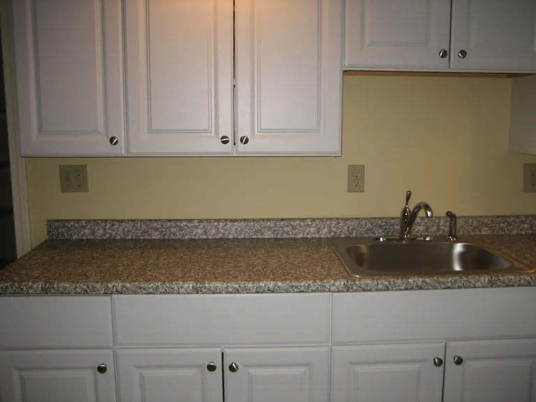 14 Roebuck Ave #8 — Photo 3