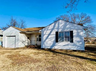 1363 Chickasaw Dr, Enid, OK 73703