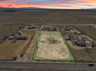 98 Van Camp Blvd, Los Lunas, NM 87031