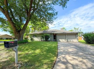 6230 Knollwest Dr, Houston, TX 77072