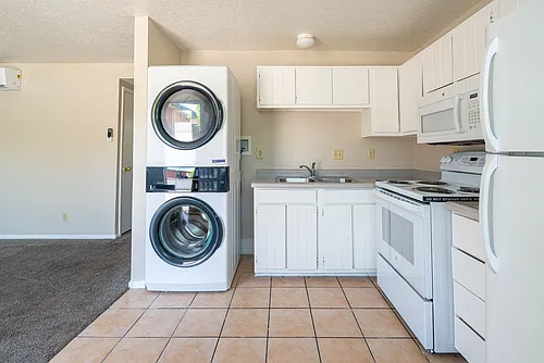 383 W 4900 S Photo 1
