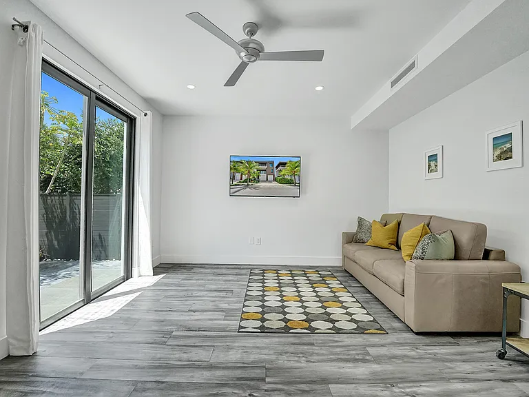340 Balboa St — Photo 59