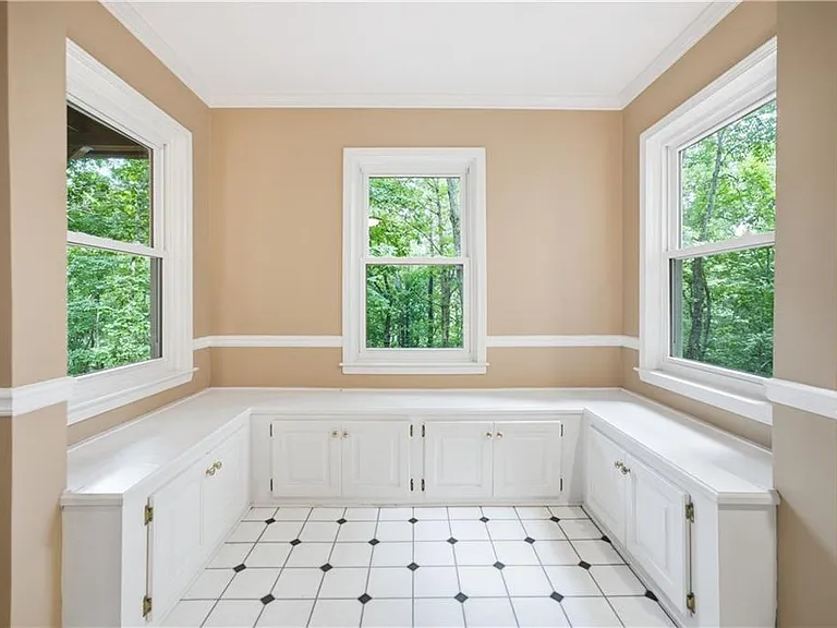 5525 Hampstead Way — Photo 45