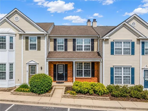 2215 Kilmington Sq, Alpharetta, GA 30009