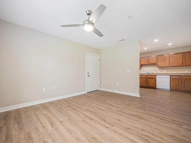 Broadleigh Lofts — Photo 20