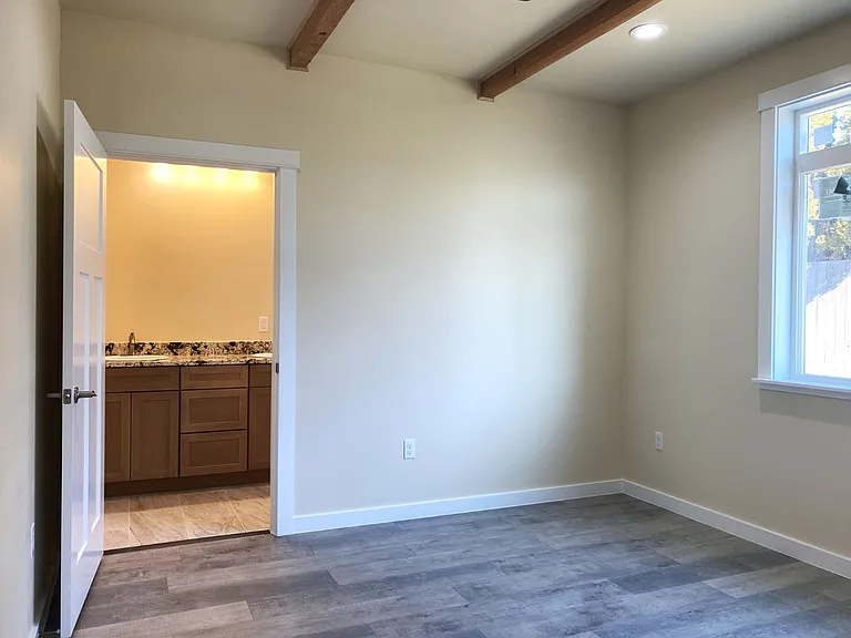 332 Lolly Ln — Photo 13
