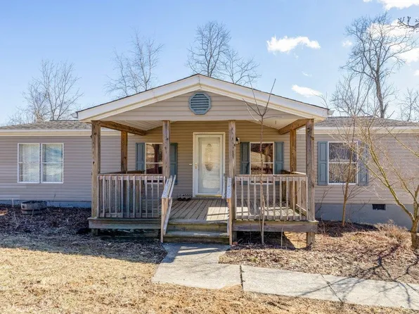 4993 Pearl St, Pulaski, VA 24301